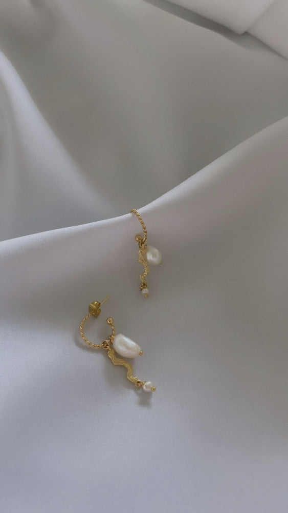 Darling earrings