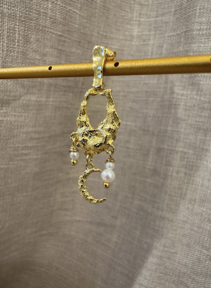 Nusa earrings