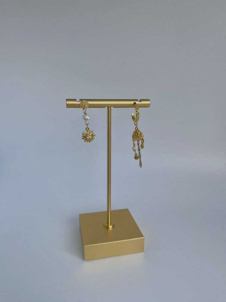 Singa earrings