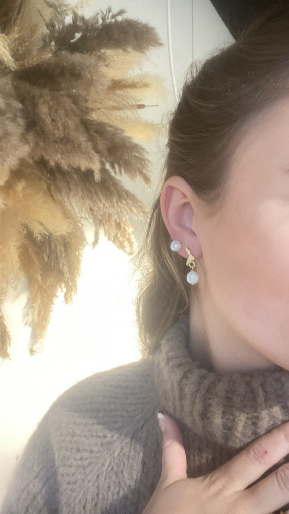 Stone No. 2 earsticers