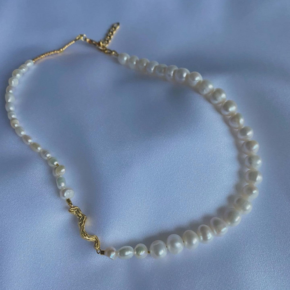 Lavine necklace