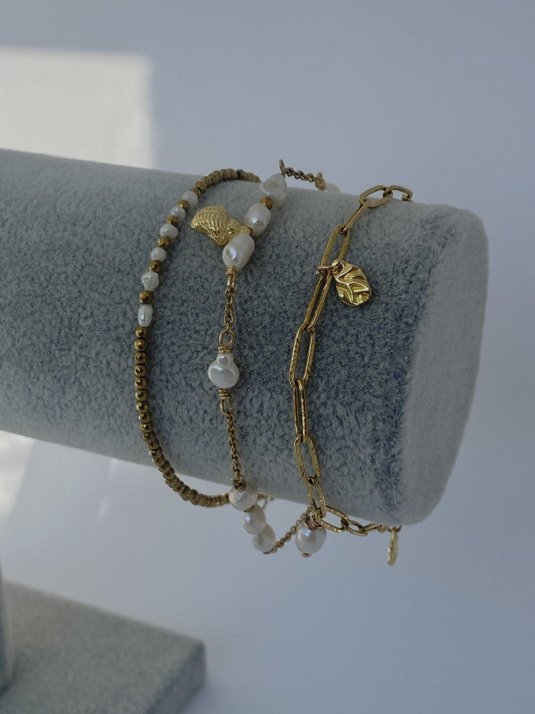 Shell bracelet