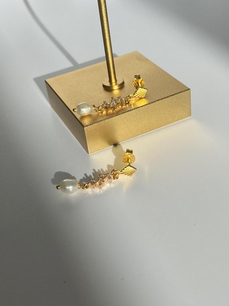 Laylay earrings