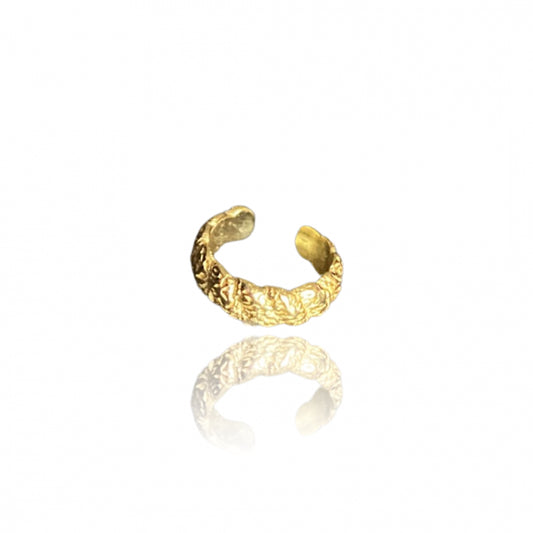 Banked earcuff