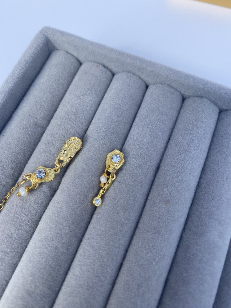Belis earrings