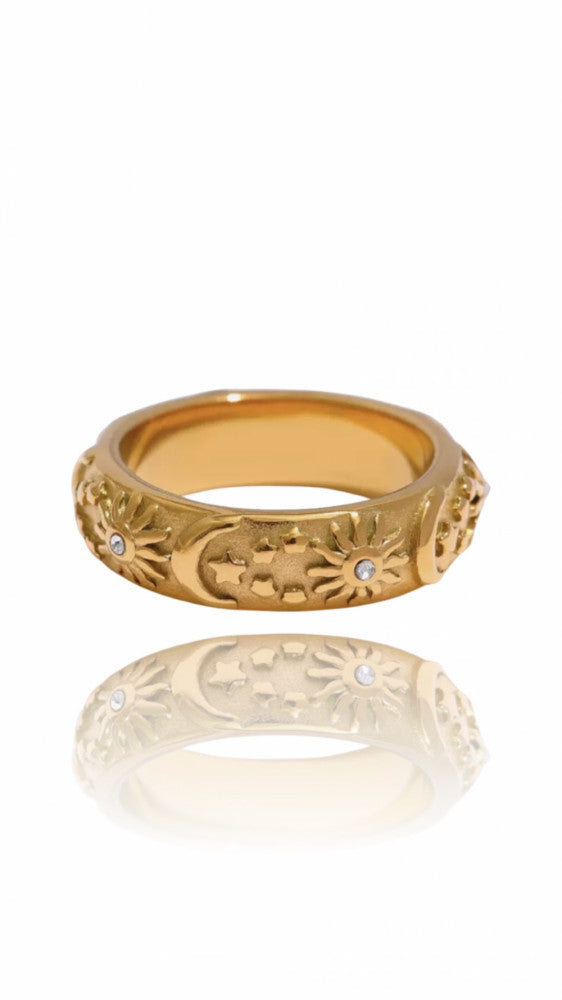 Moonlight ring