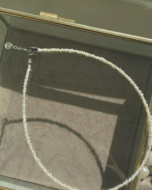Oui necklace