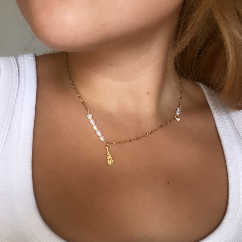 Neapoli necklace