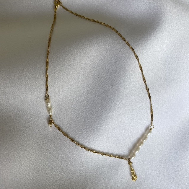 Neapoli necklace
